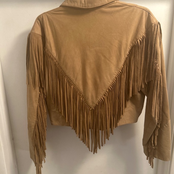Vintage Women's Outerbound by HMS Cropped Tan Leather Fringe Jacket Size M - Picture 3 of 8